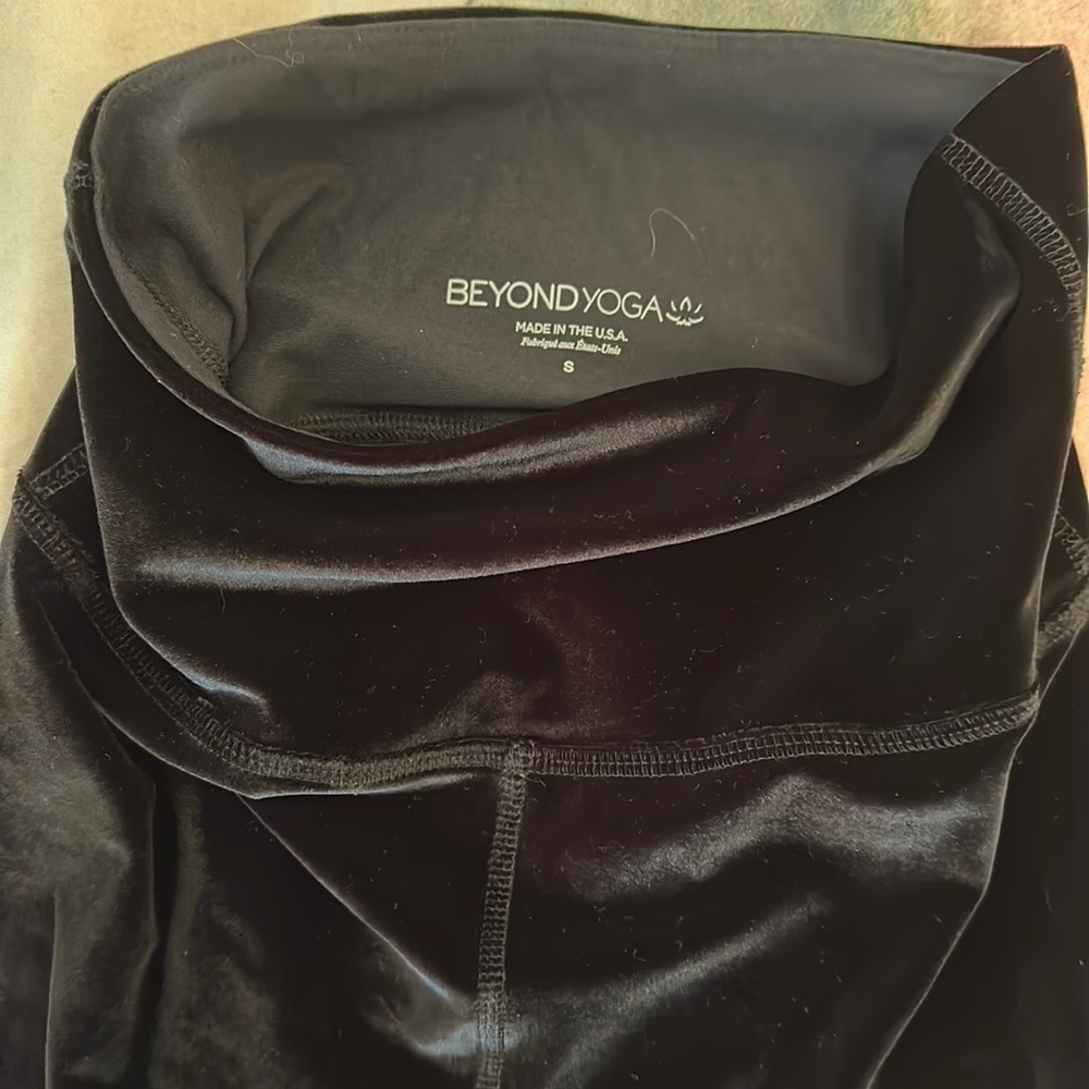Beyond Yoga velour yoga pant